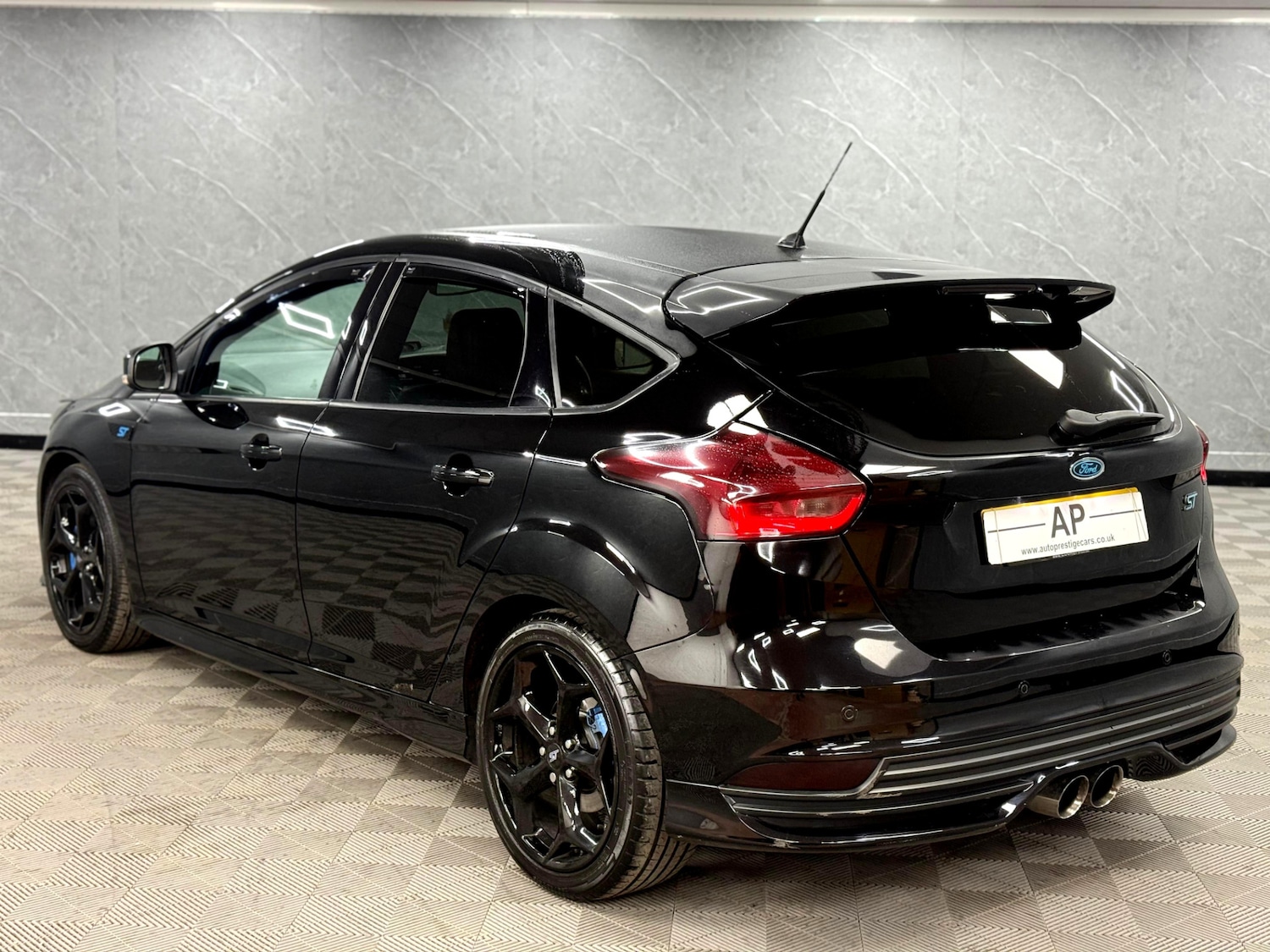 Used Ford Focus 2017 for sale - 76527598: Photo 10