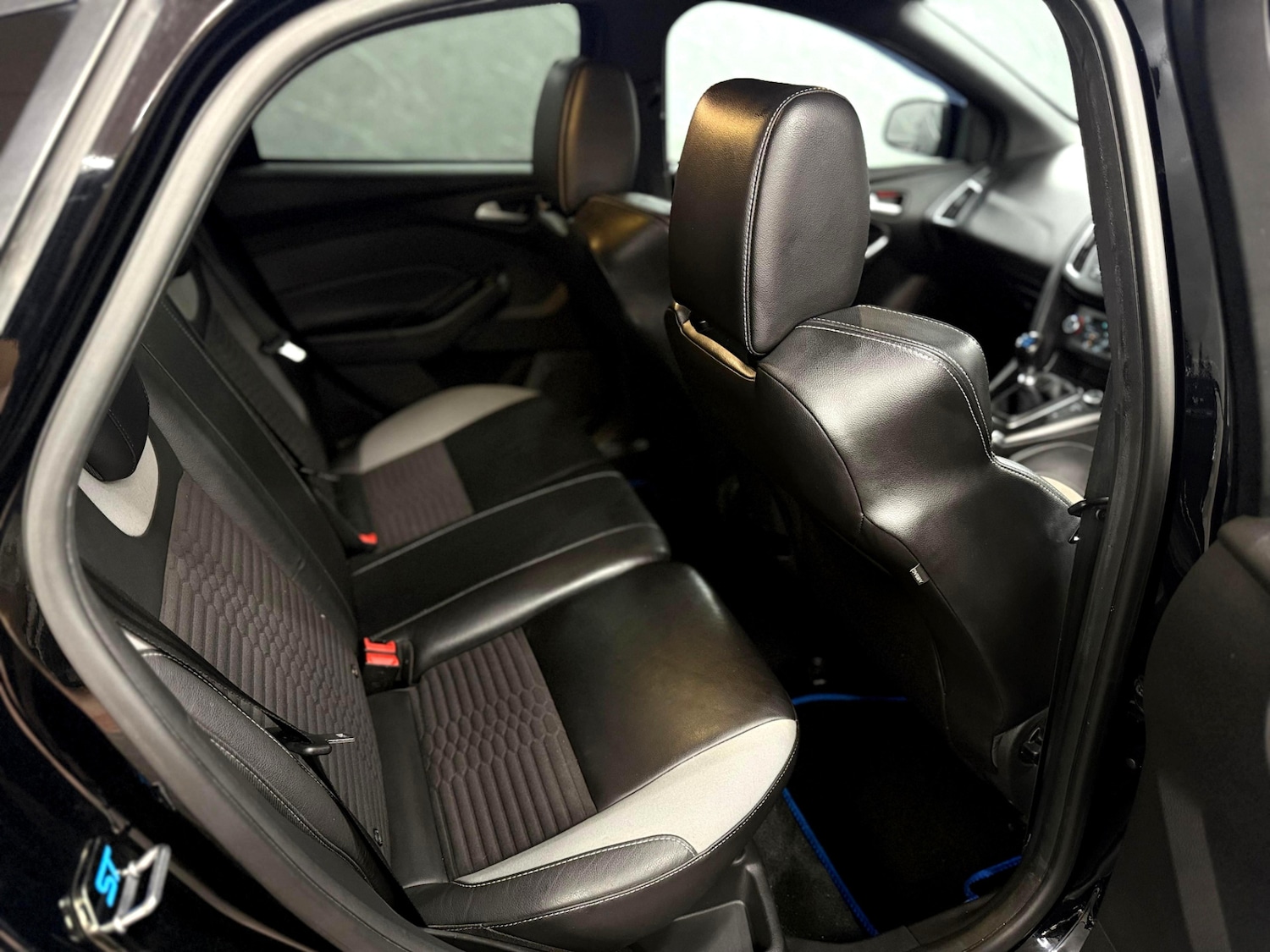 Used Ford Focus 2017 for sale - 76527598: Photo 17