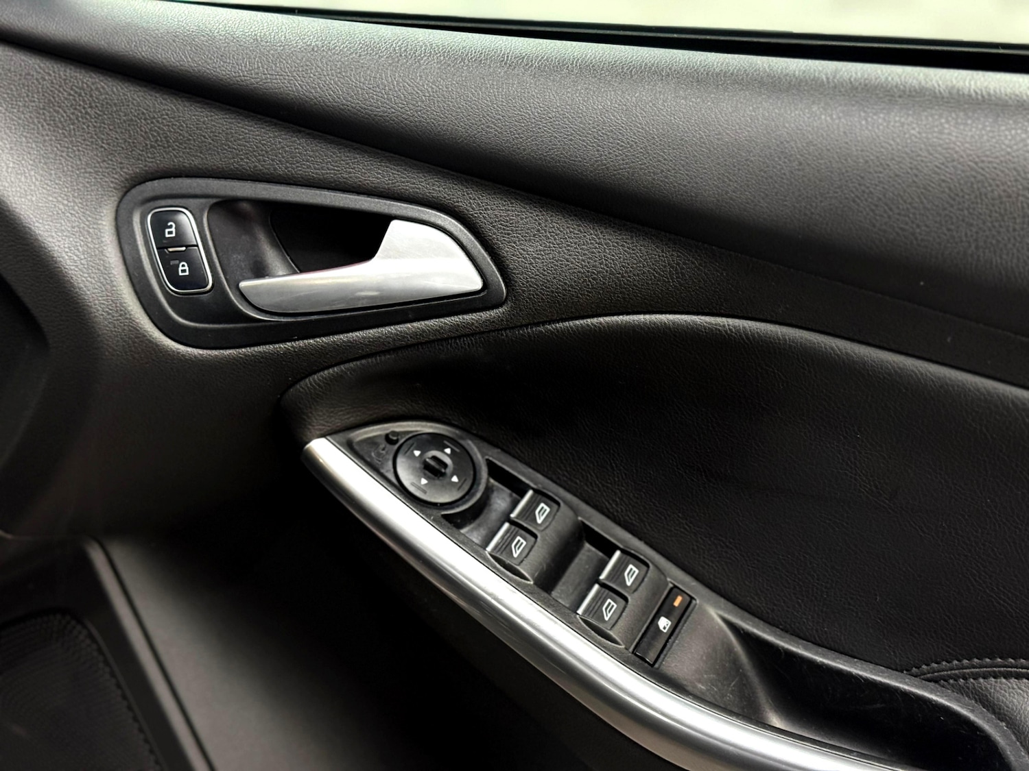 Used Ford Focus 2017 for sale - 76527598: Photo 30