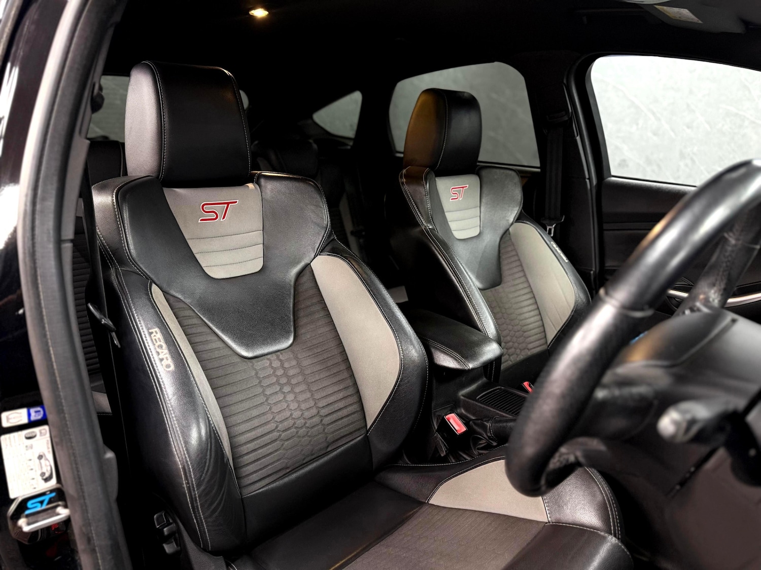 Used Ford Focus 2017 for sale - 76527598: Photo 38