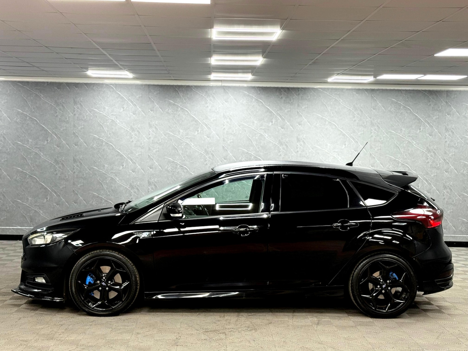 Used Ford Focus 2017 for sale - 76527598: Photo 6