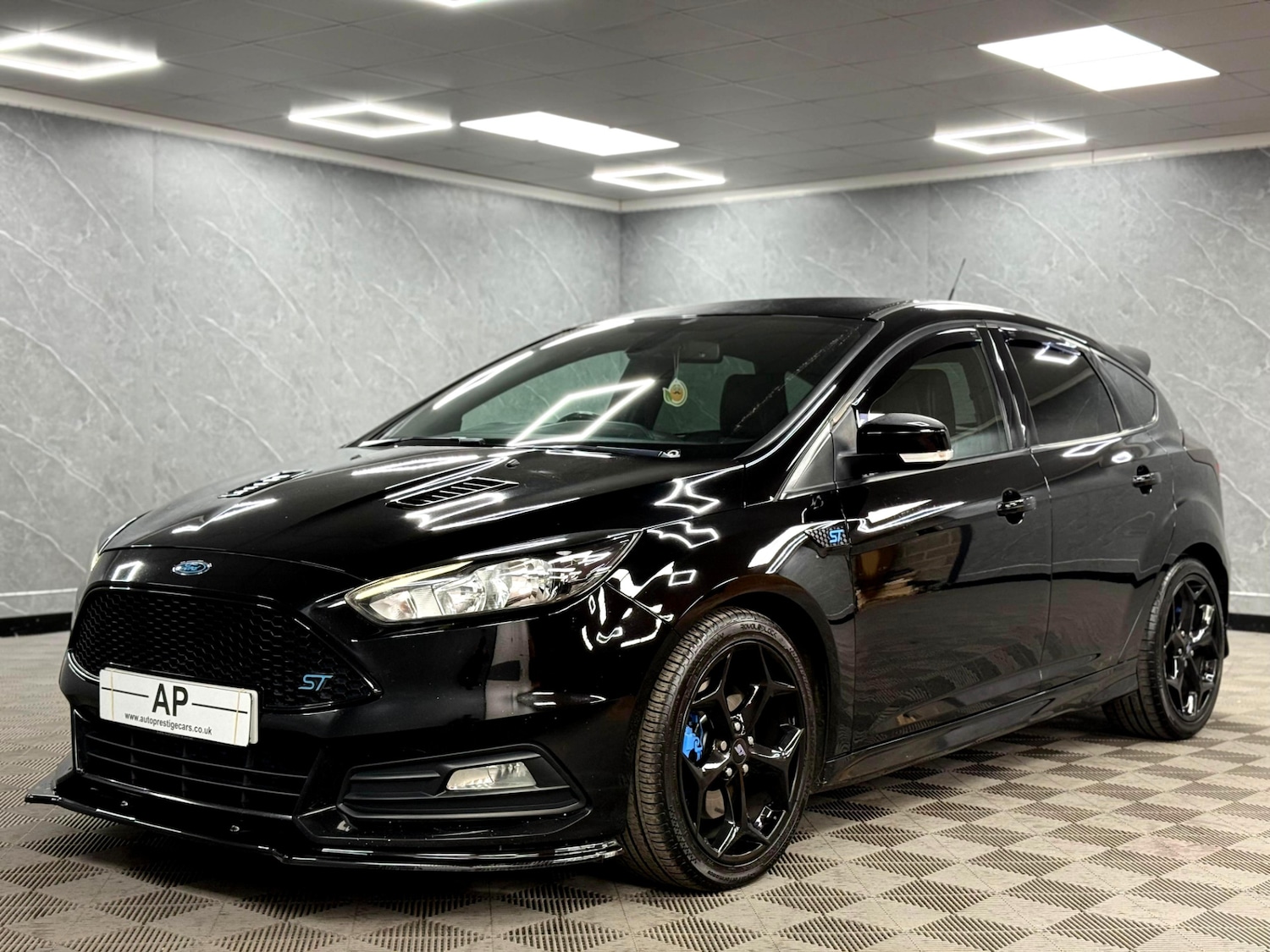 Used Ford Focus 2017 for sale - 76527598: Photo 7