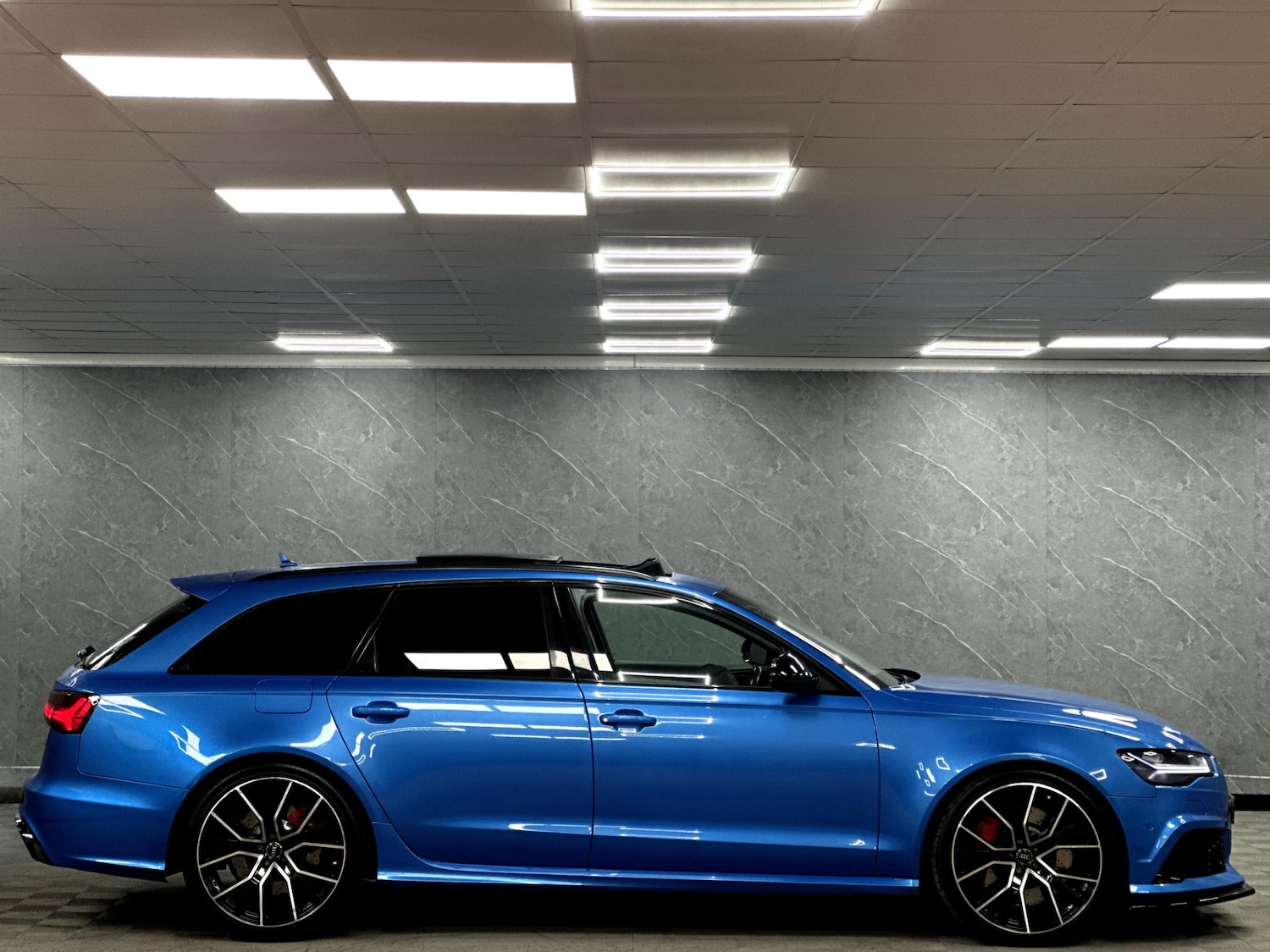 Used Audi RS6 2017 for sale - 77312414: Photo 14