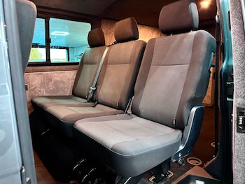 Used Volkswagen Transporter 2016 for sale - 79543071: Photo
