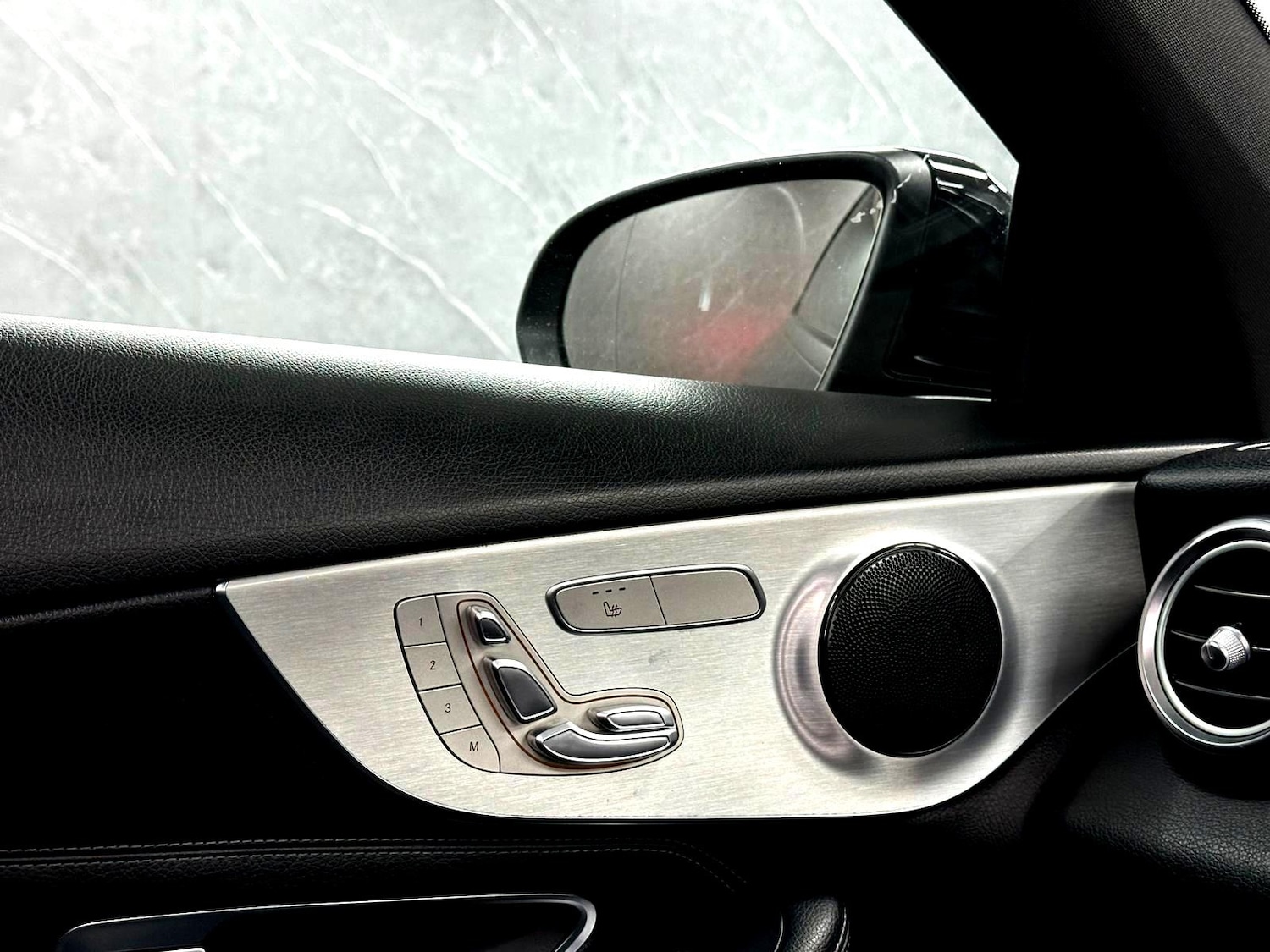 Used Mercedes-Benz C Class 2016 for sale - 77831813: Photo 11