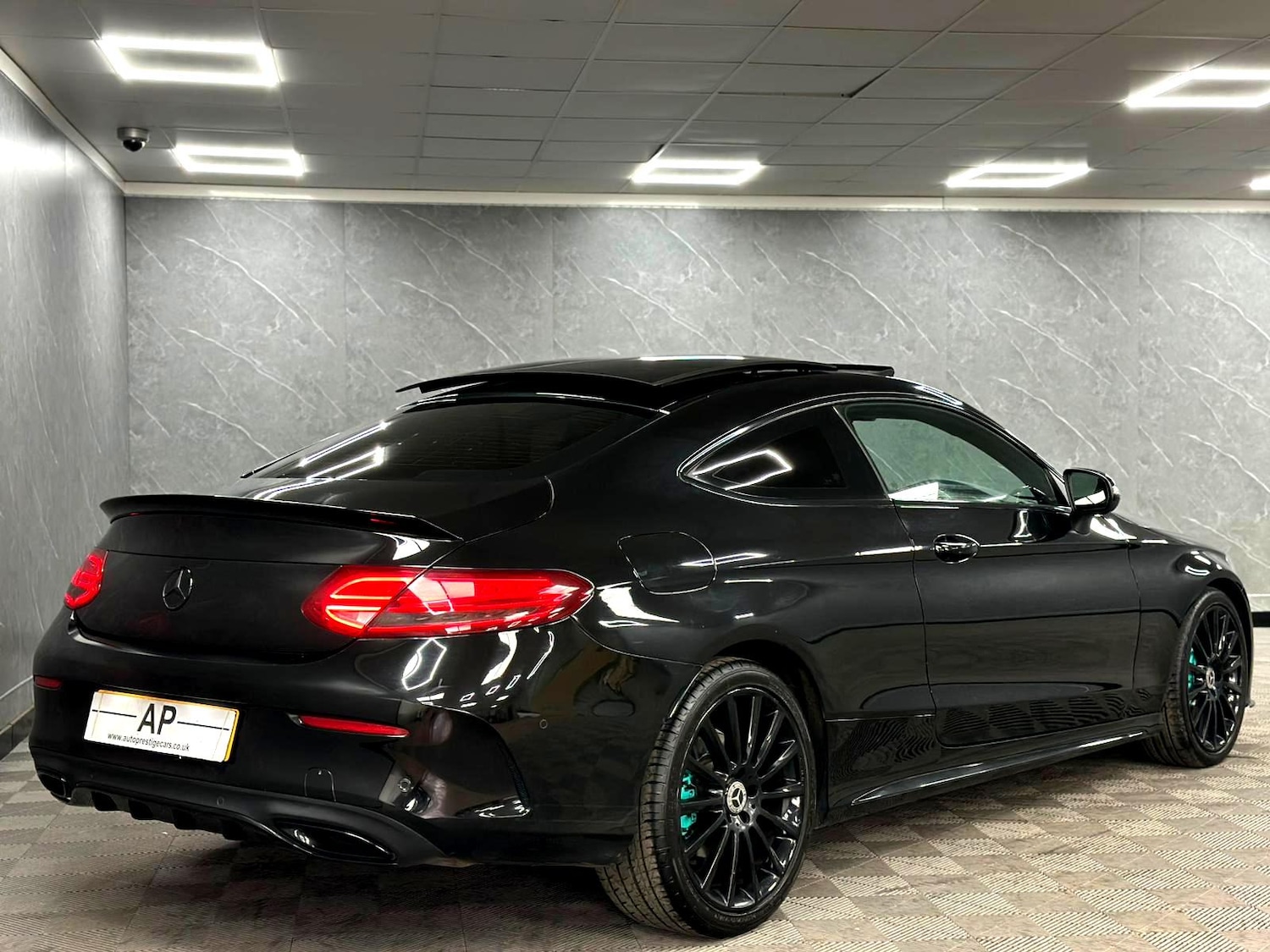 Used Mercedes-Benz C Class 2016 for sale - 77831813: Photo 4