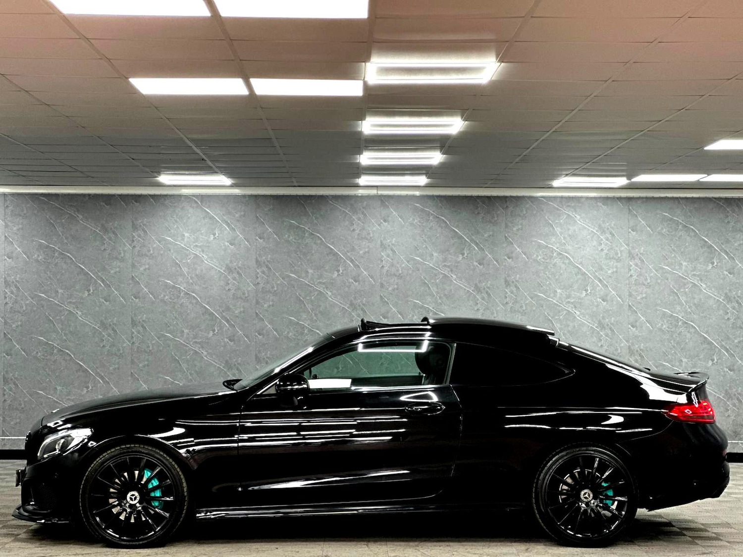 Used Mercedes-Benz C Class 2016 for sale - 77831813: Photo 8