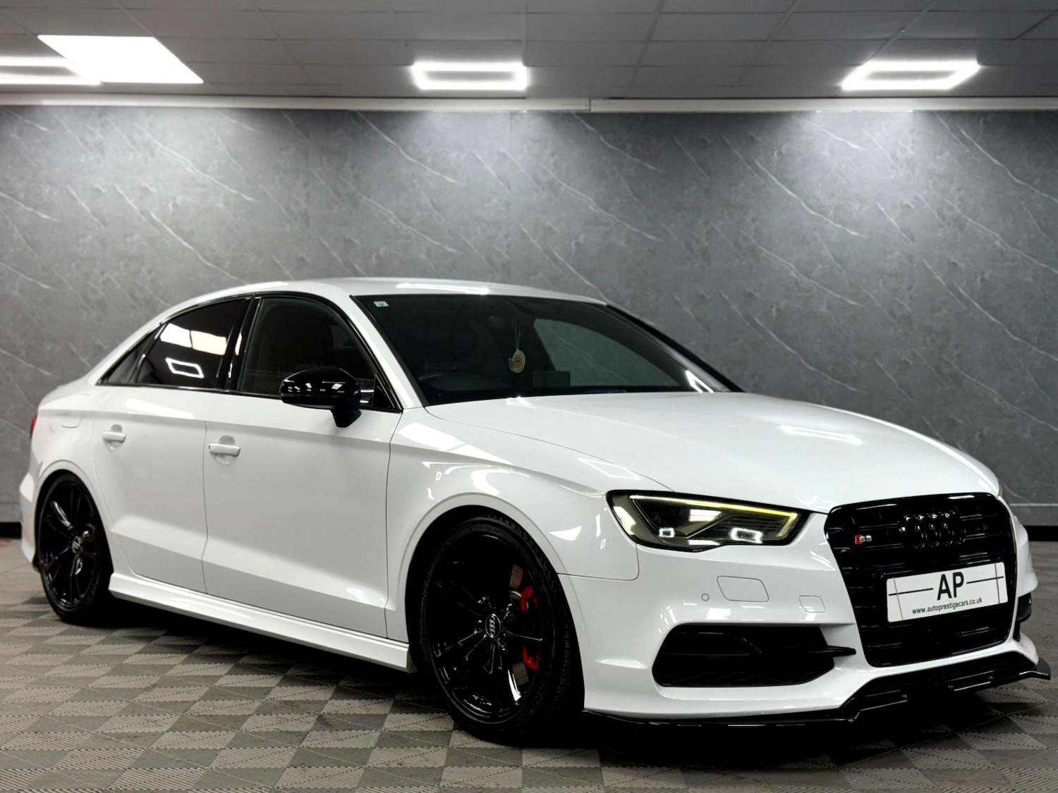 Used Audi S3 2015 for sale - 76337917: Photo 2