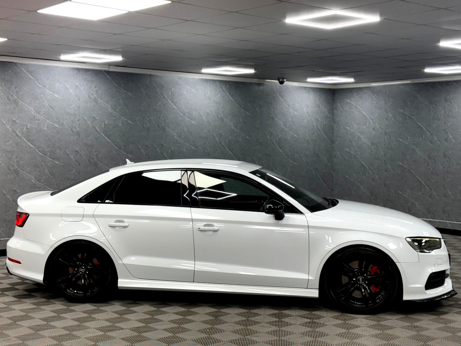 Used Audi S3 2015 for sale - 76337917: Photo 25