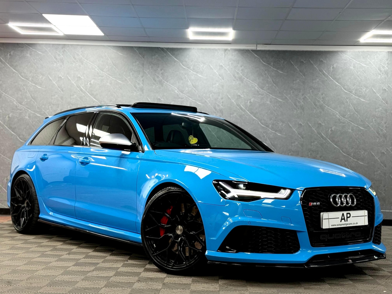 Used Audi RS6 2016 for sale - 77087723: Photo 2