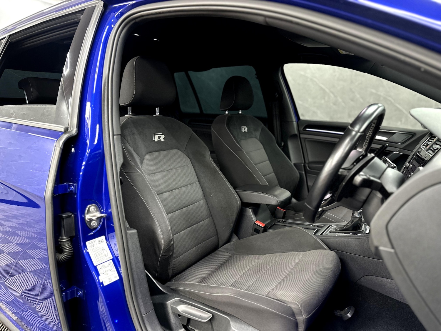 Used Volkswagen Golf 2019 for sale - 76664601: Photo 24