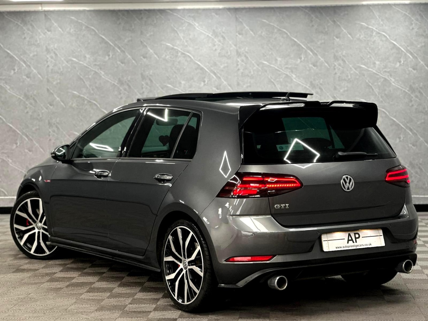 Used Volkswagen Golf 2018 for sale - 76881647: Photo 10