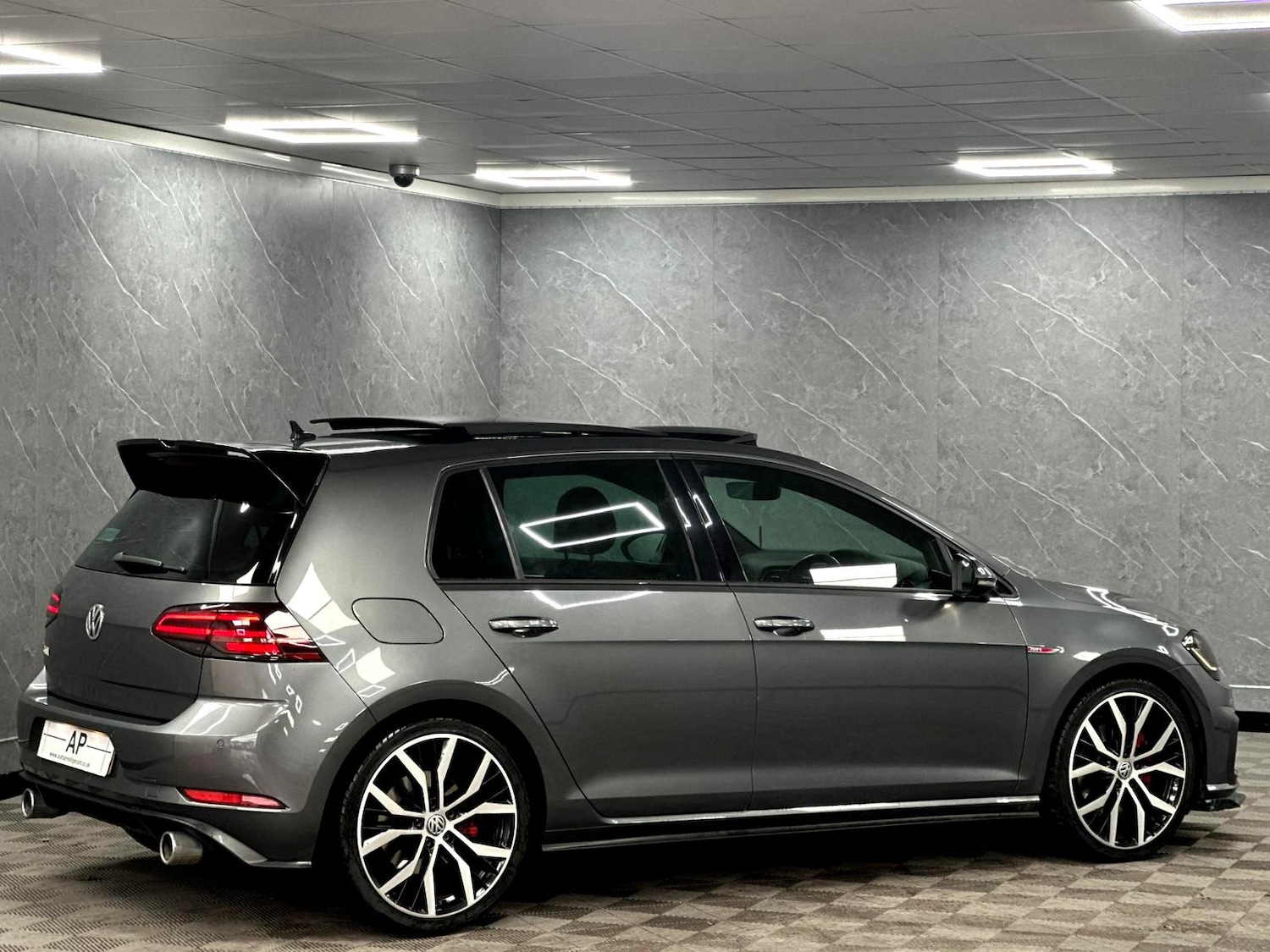 Used Volkswagen Golf 2018 for sale - 76881647: Photo 14