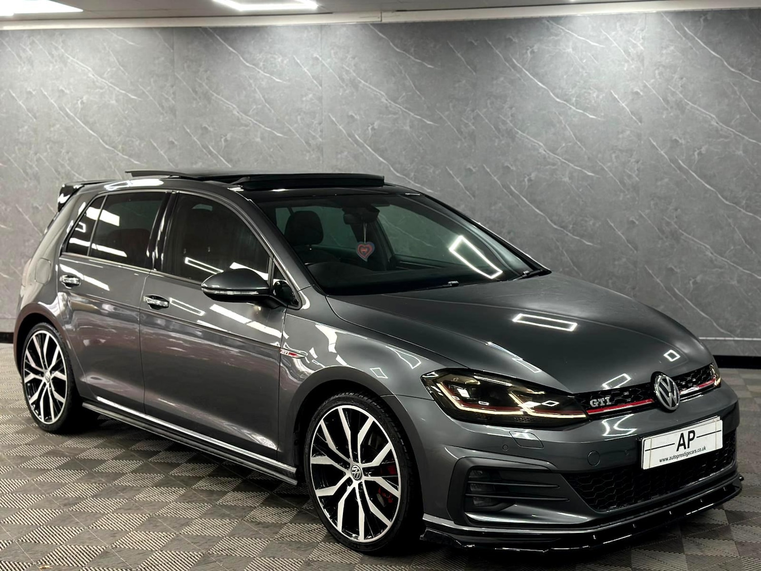 Used Volkswagen Golf 2018 for sale - 76881647: Photo 17