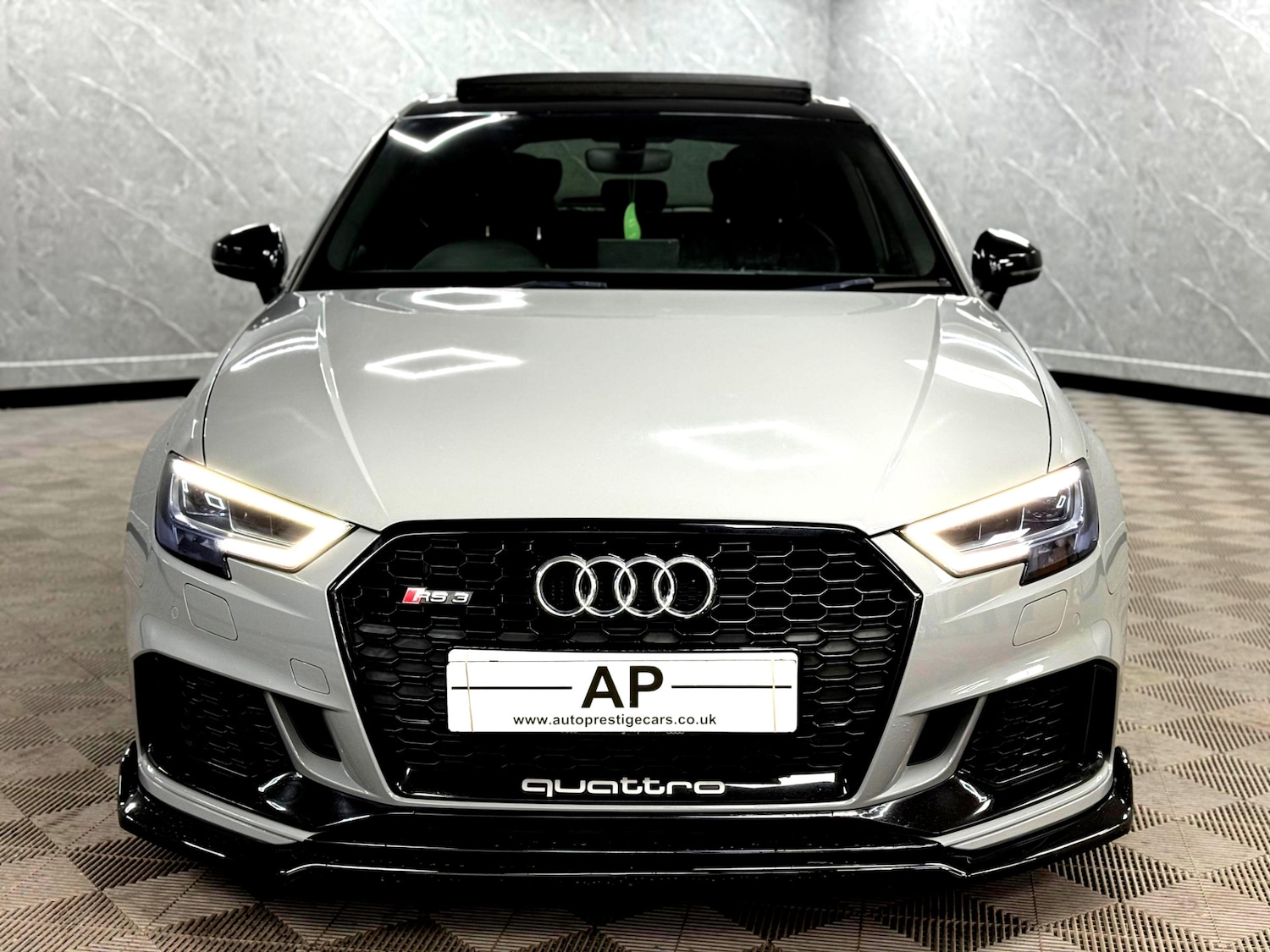 Used Audi RS3 2018 for sale - 77398880: Photo 21