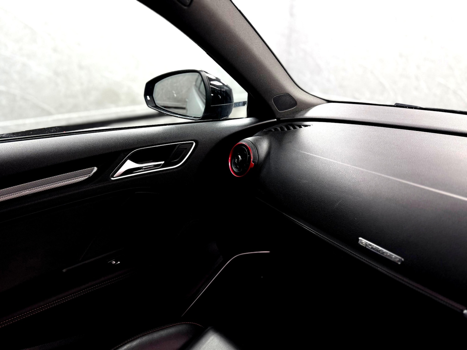 Used Audi RS3 2018 for sale - 77398880: Photo 33