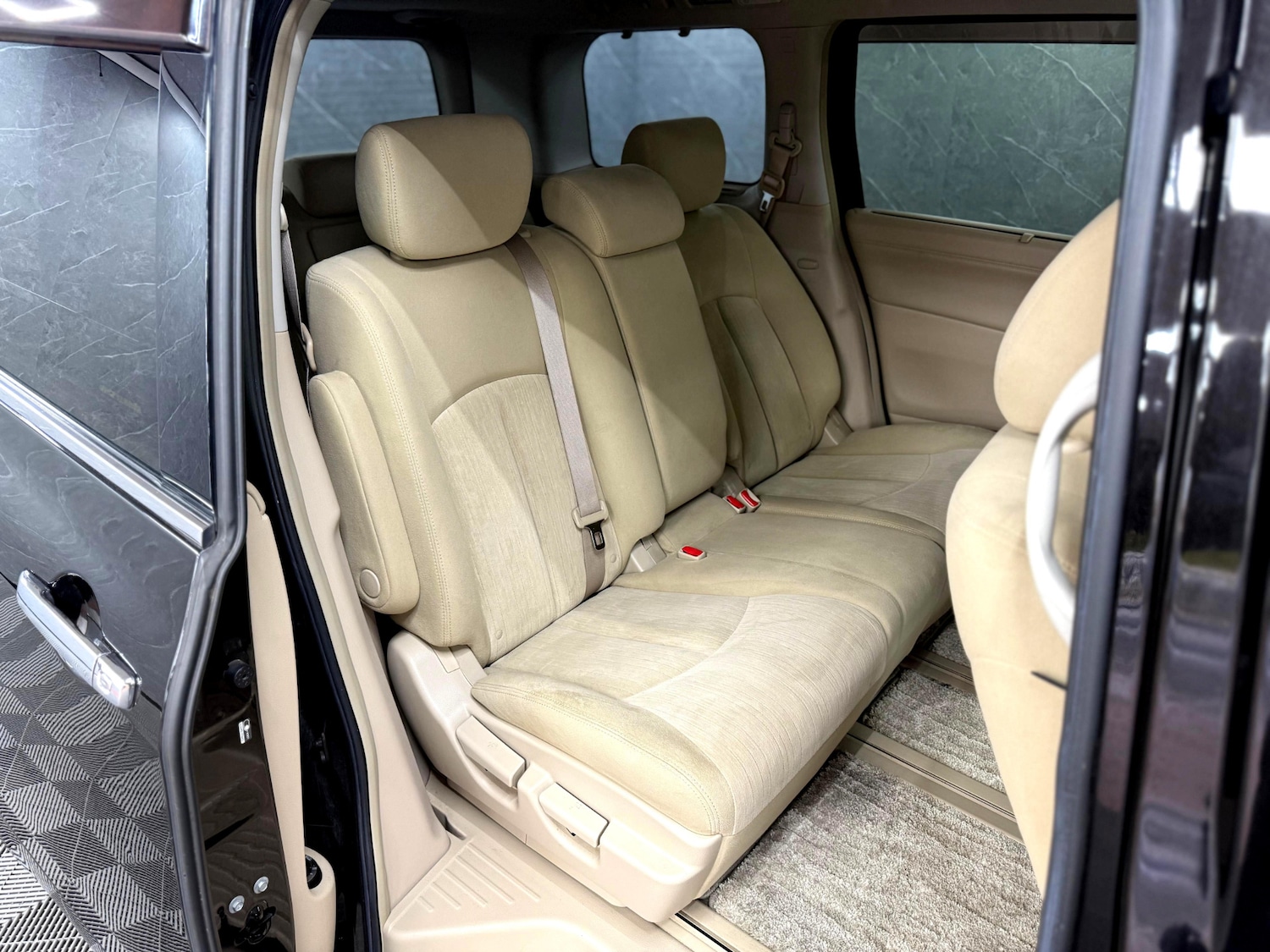 Used Nissan Elgrand 2025 for sale - 76950786: Photo 11