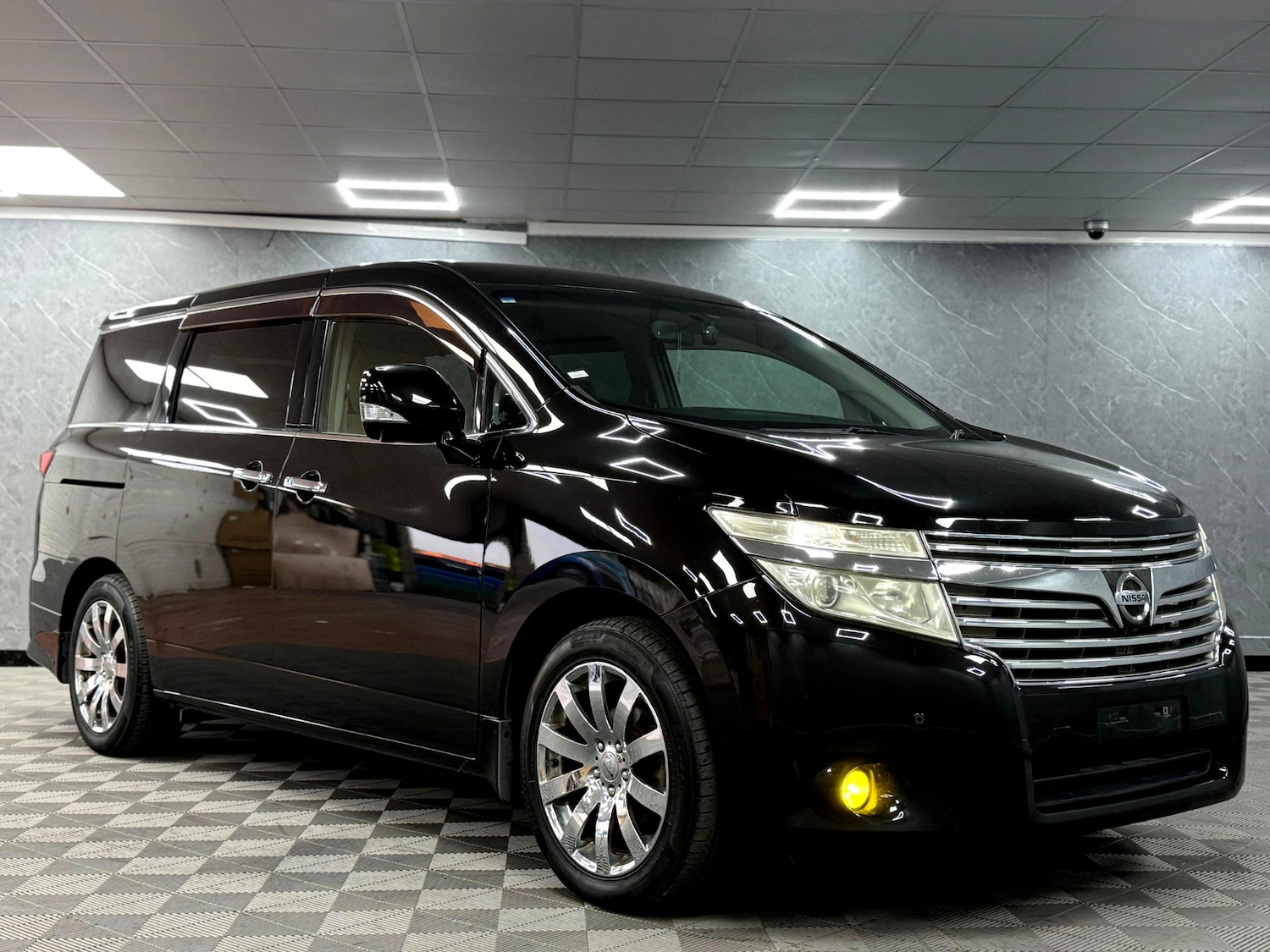 Used Nissan Elgrand 2025 for sale - 76950786: Photo 19