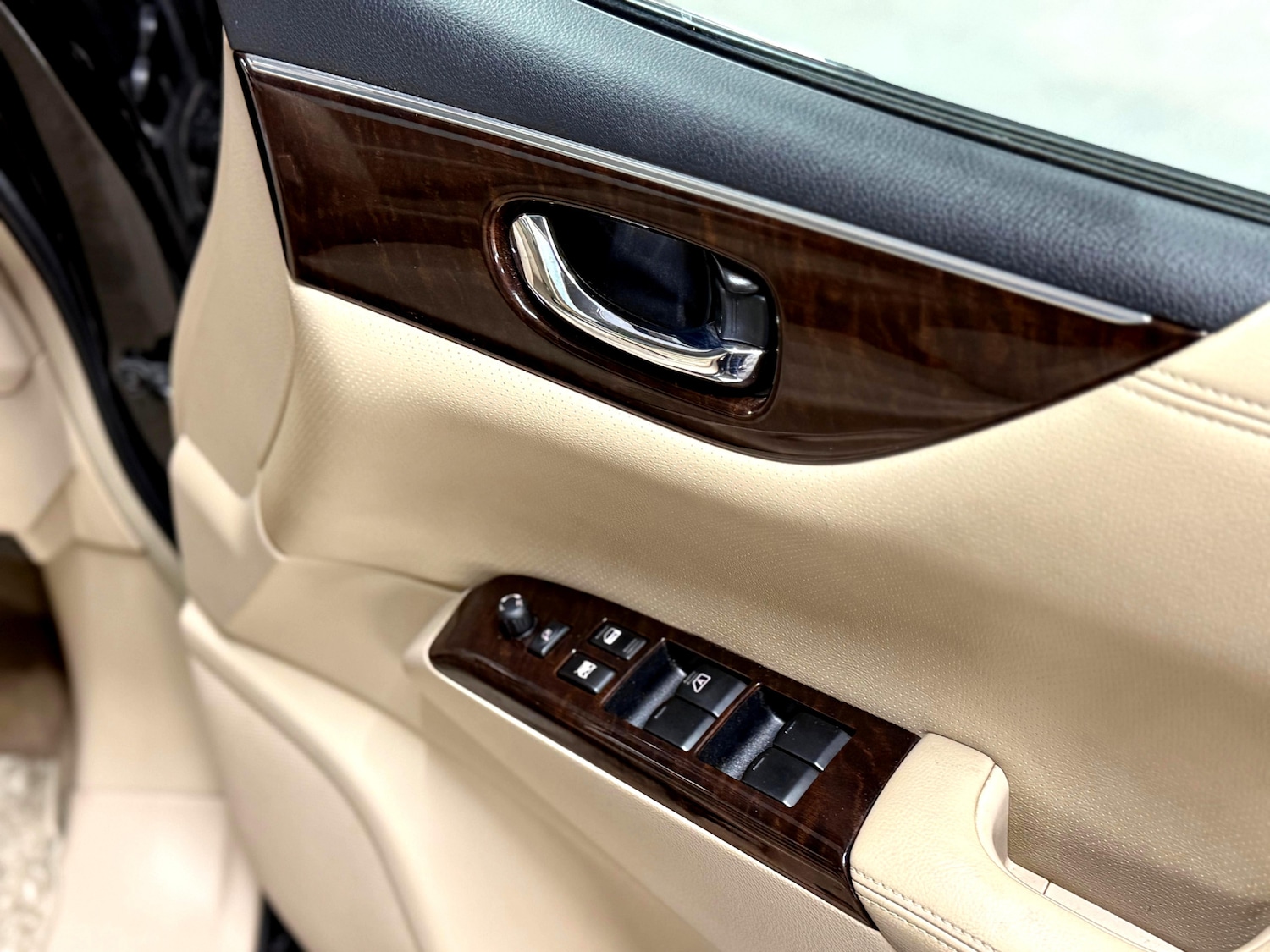 Used Nissan Elgrand 2025 for sale - 76950786: Photo 28