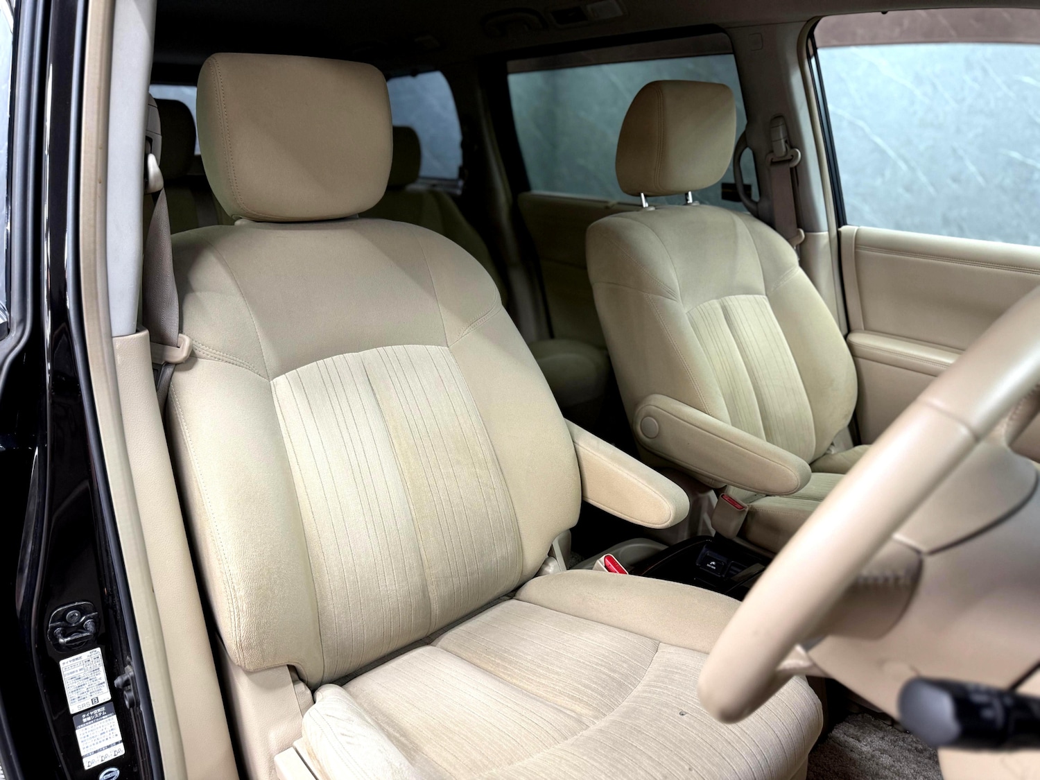 Used Nissan Elgrand 2025 for sale - 76950786: Photo 35