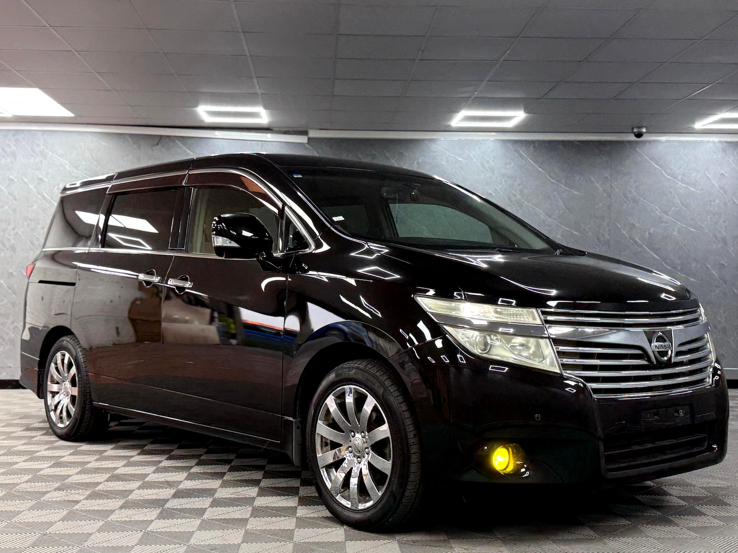 Used Nissan Elgrand 2025 for sale - 76950786: Photo 38