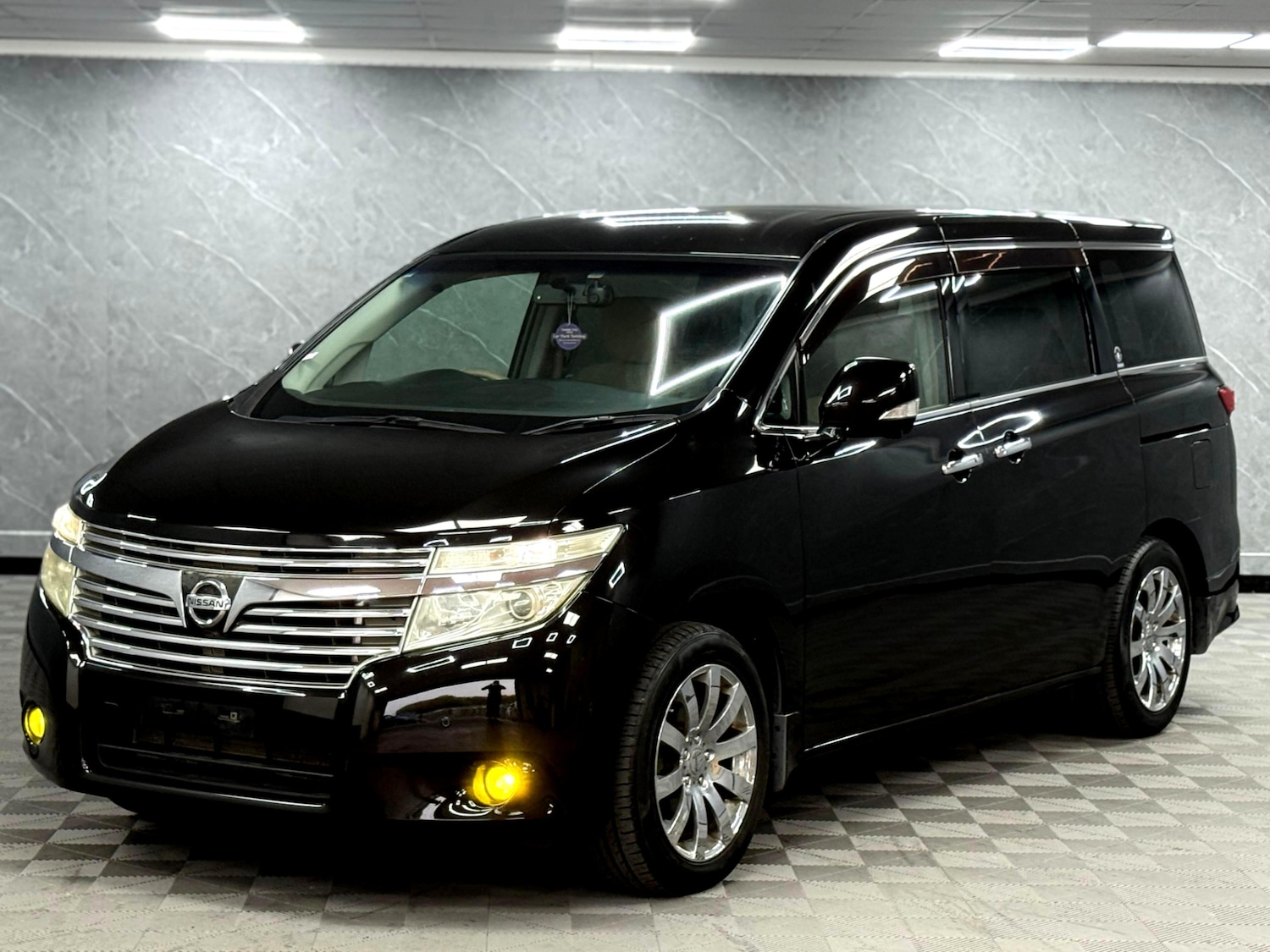Used Nissan Elgrand 2025 for sale - 76950786: Photo 4