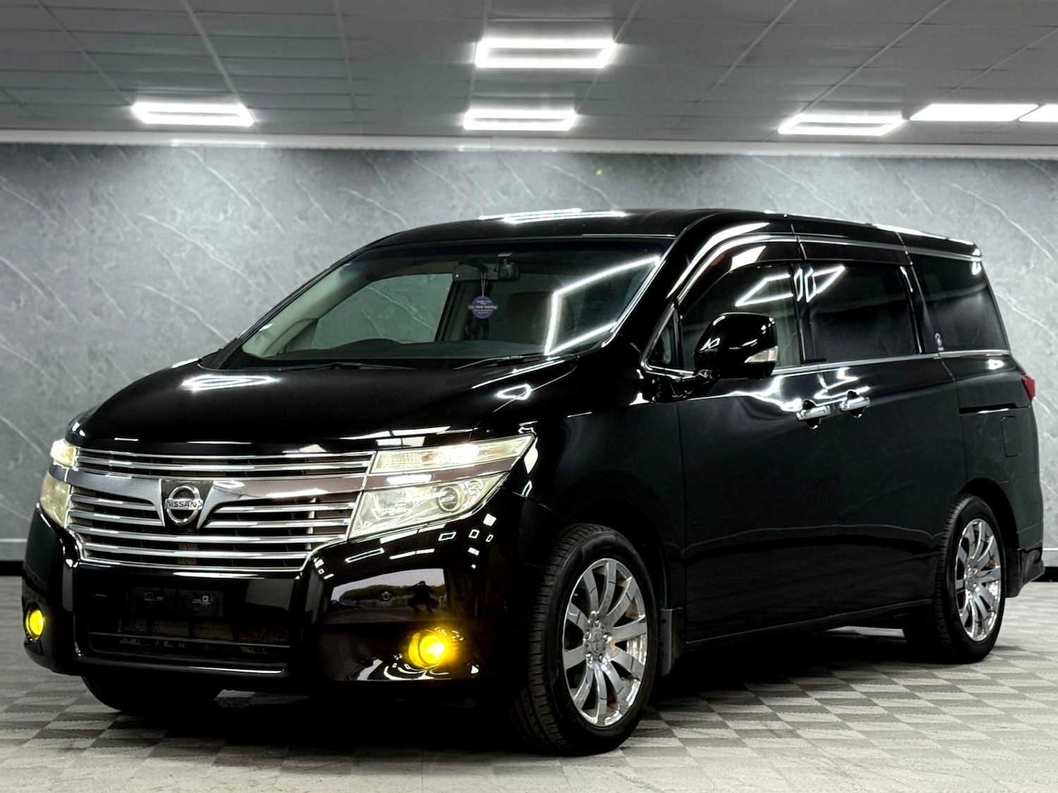 Used Nissan Elgrand 2025 for sale - 76950786: Photo 5