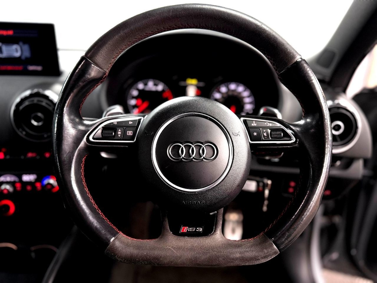 Used Audi RS3 2016 for sale - 77938450: Photo 11