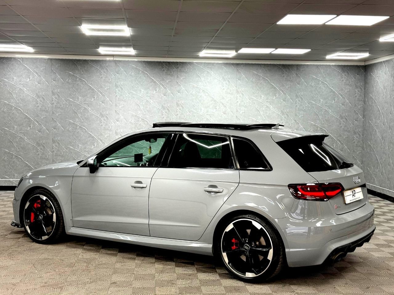 Used Audi RS3 2016 for sale - 77938450: Photo 3