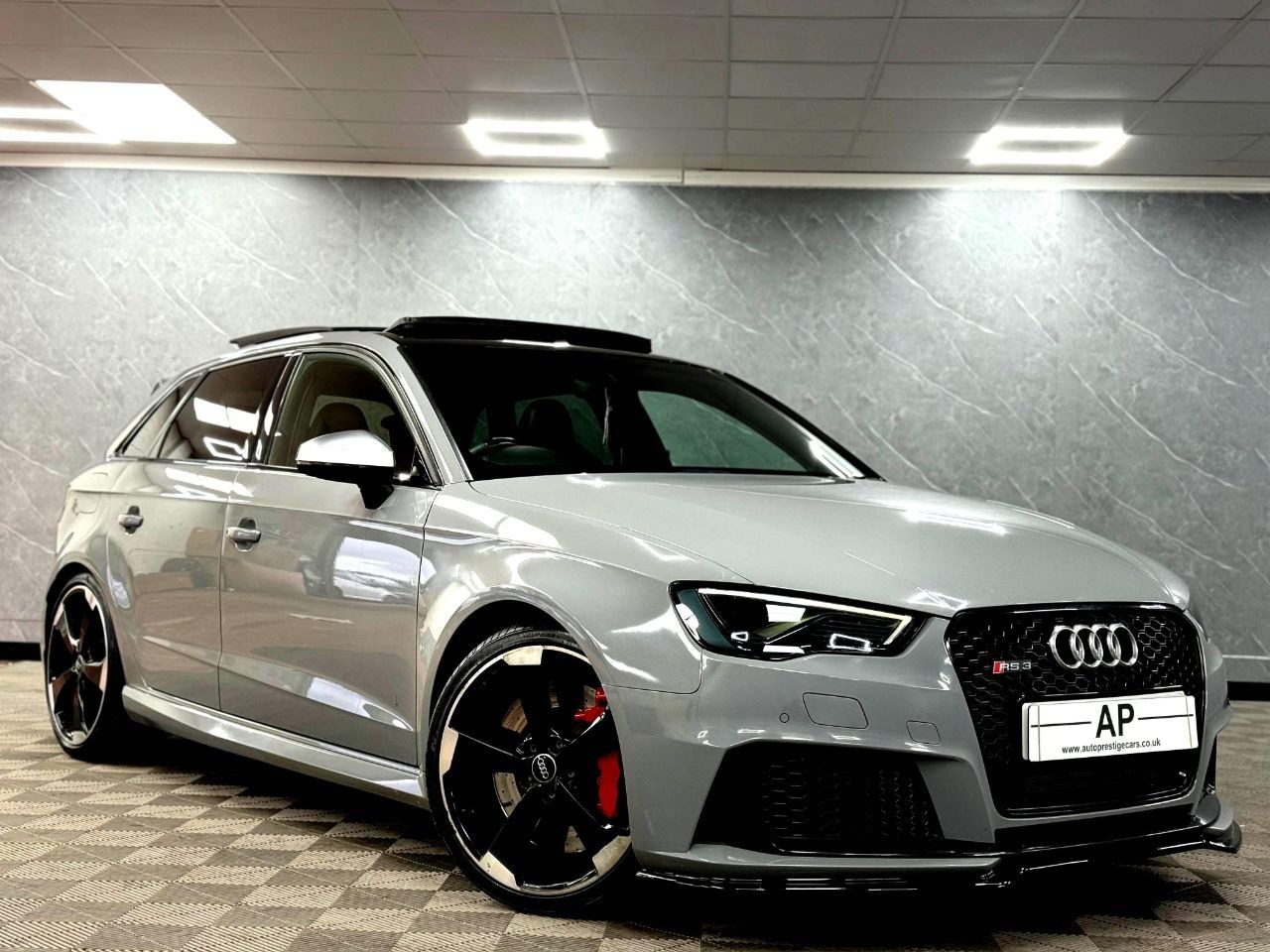 Used Audi RS3 2016 for sale - 77938450: Photo 5