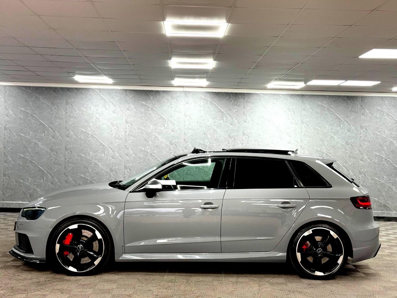 Used Audi RS3 2016 for sale - 77938450: Photo 6