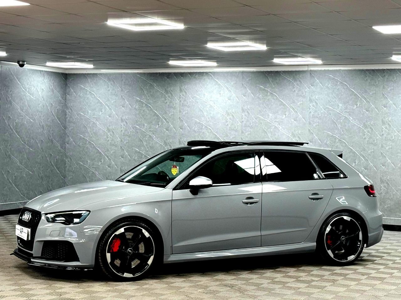 Used Audi RS3 2016 for sale - 77938450: Photo 9
