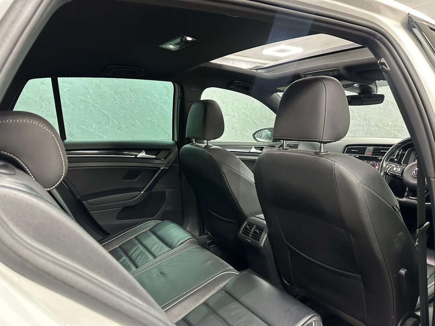 Used Volkswagen Golf 2019 for sale - 76618553: Photo 11