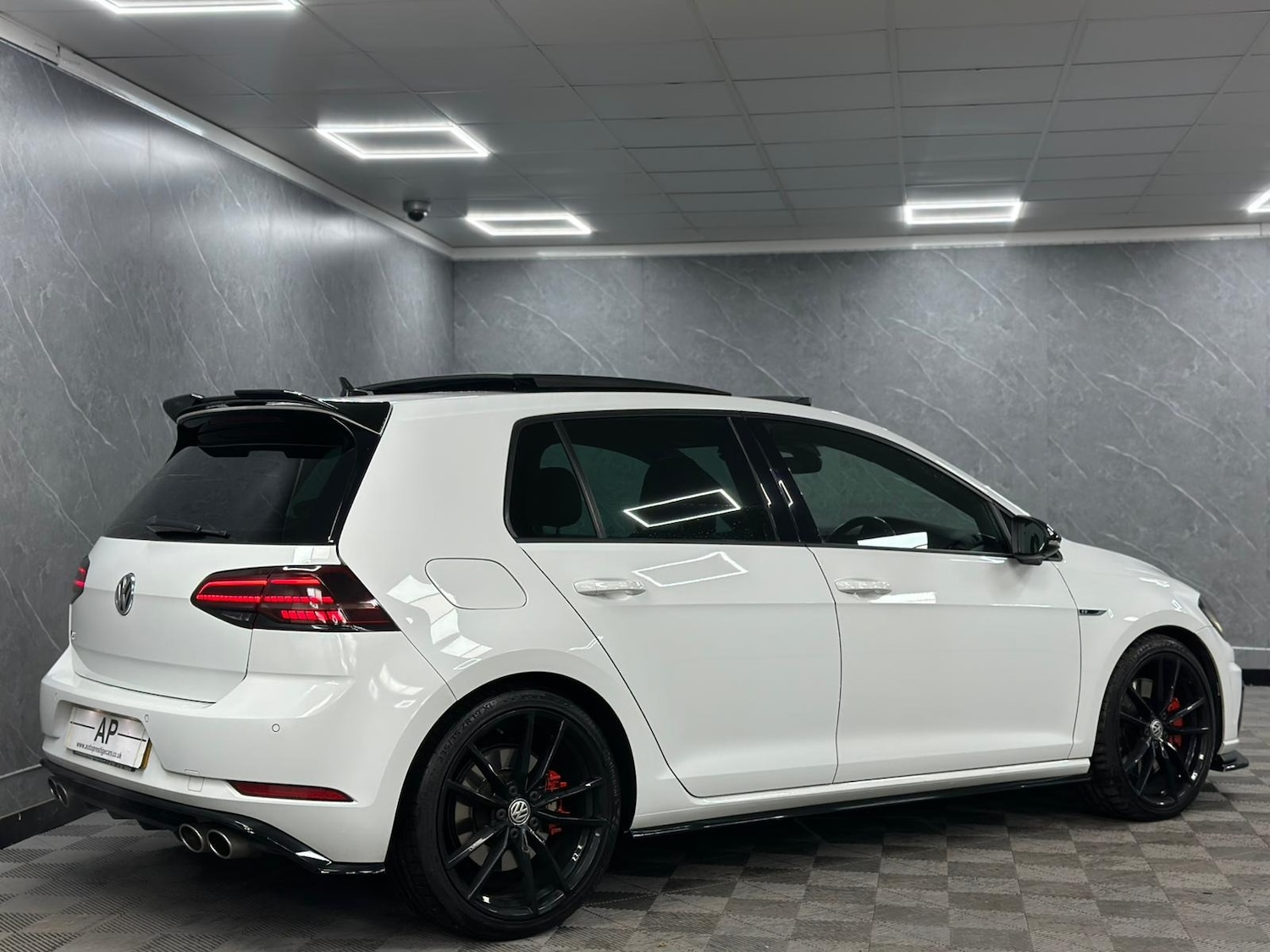 Used Volkswagen Golf 2019 for sale - 76618553: Photo 3