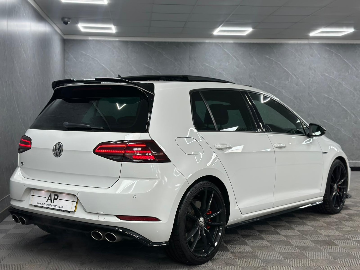 Used Volkswagen Golf 2019 for sale - 76618553: Photo 30
