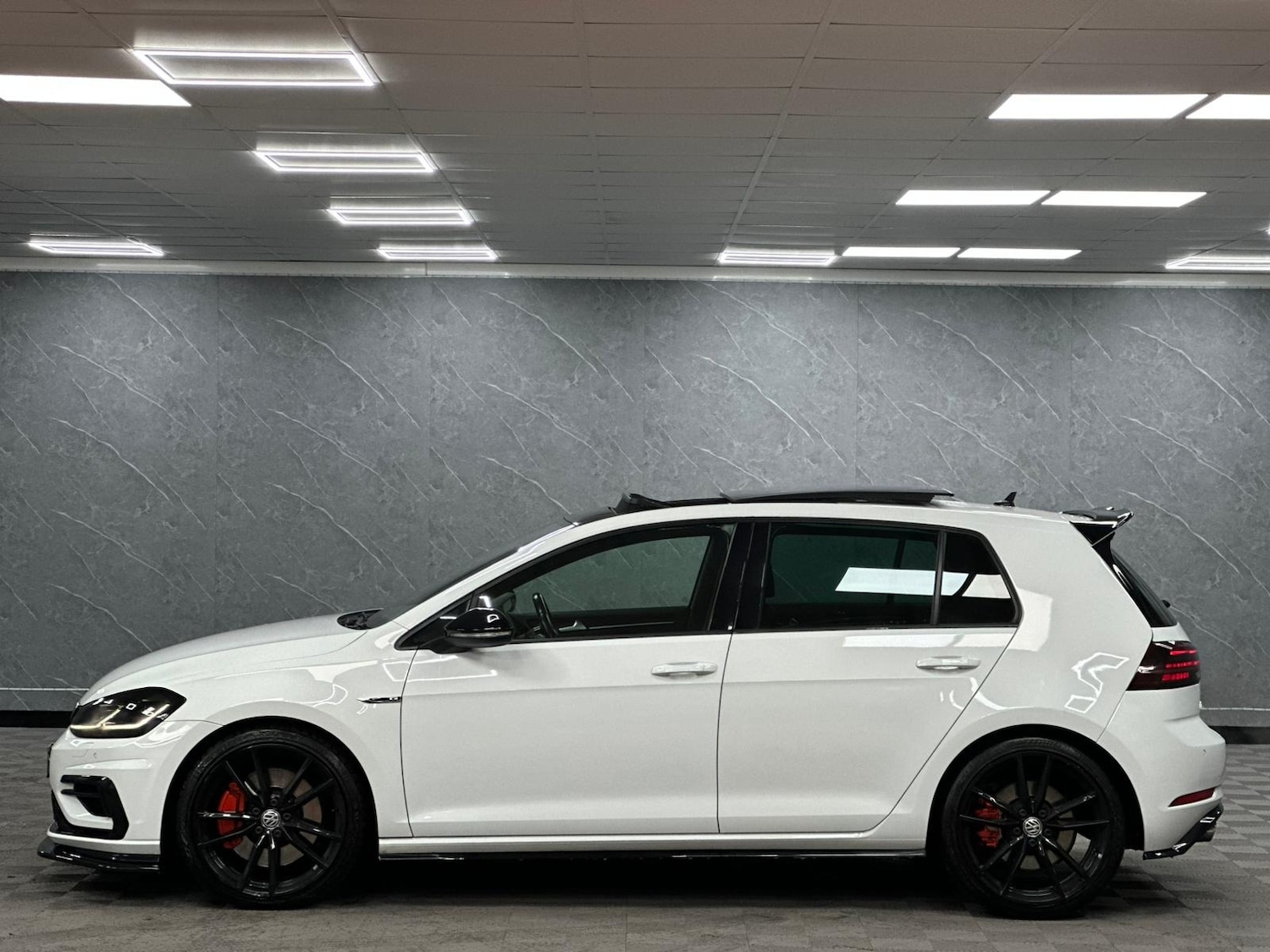 Used Volkswagen Golf 2019 for sale - 76618553: Photo 4