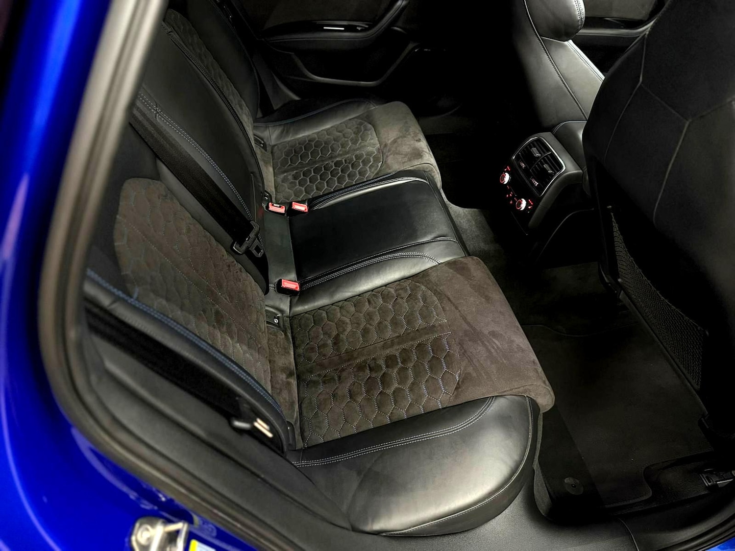 Used Audi RS6 2016 for sale - 78107385: Photo 14