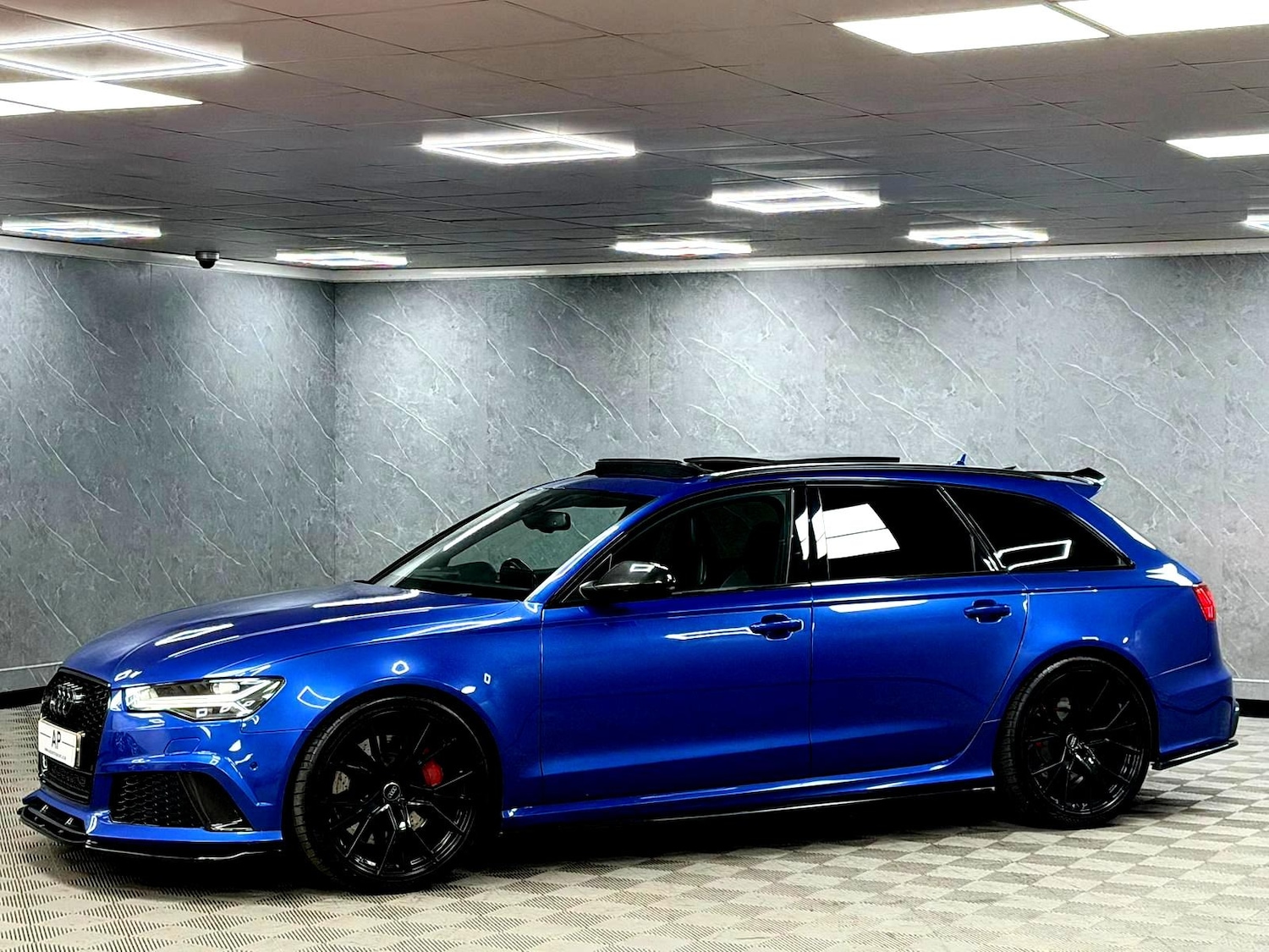 Used Audi RS6 2016 for sale - 78107385: Photo 8