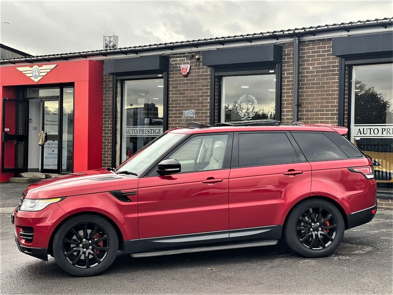 Used Land Rover Range Rover Sport 2016 for sale - 76626228: Photo 15