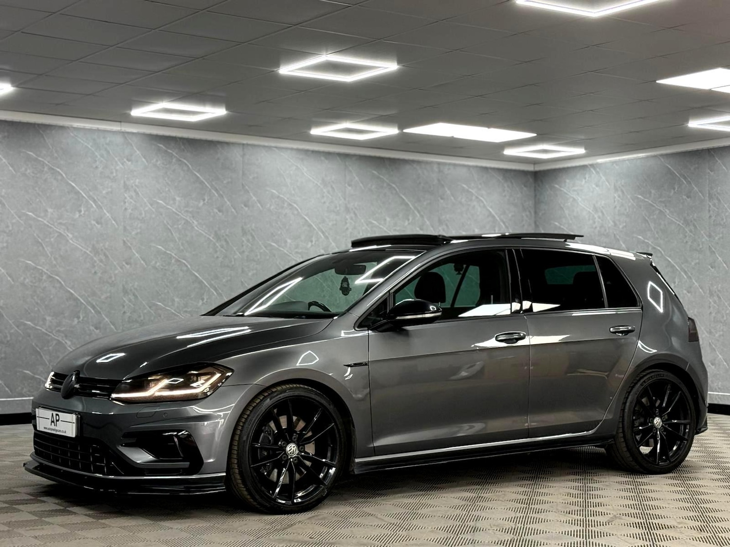 Used Volkswagen Golf 2019 for sale - 76456580: Photo 10