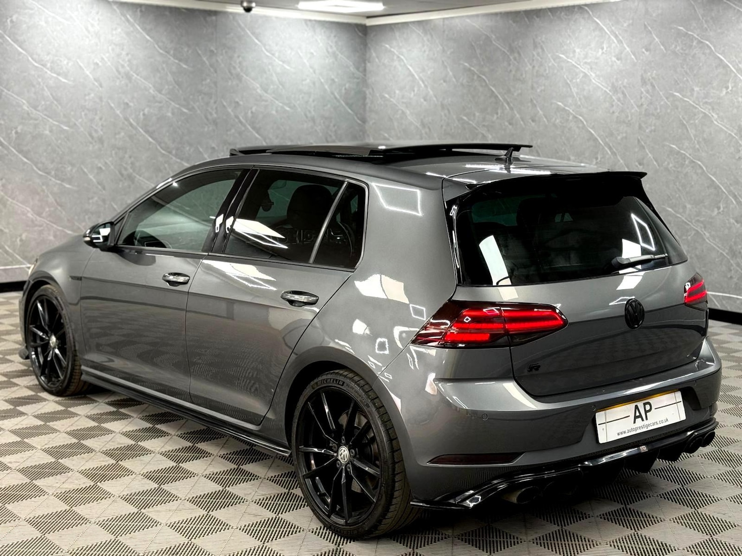 Used Volkswagen Golf 2019 for sale - 76456580: Photo 15