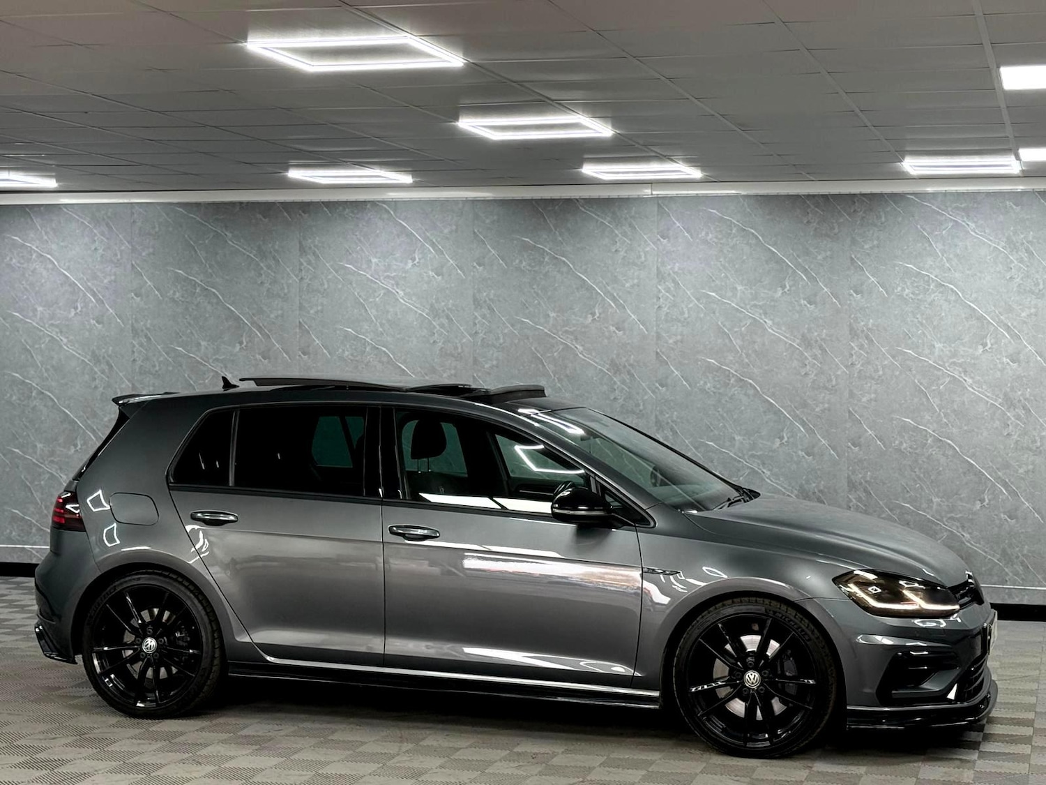 Used Volkswagen Golf 2019 for sale - 76456580: Photo 17