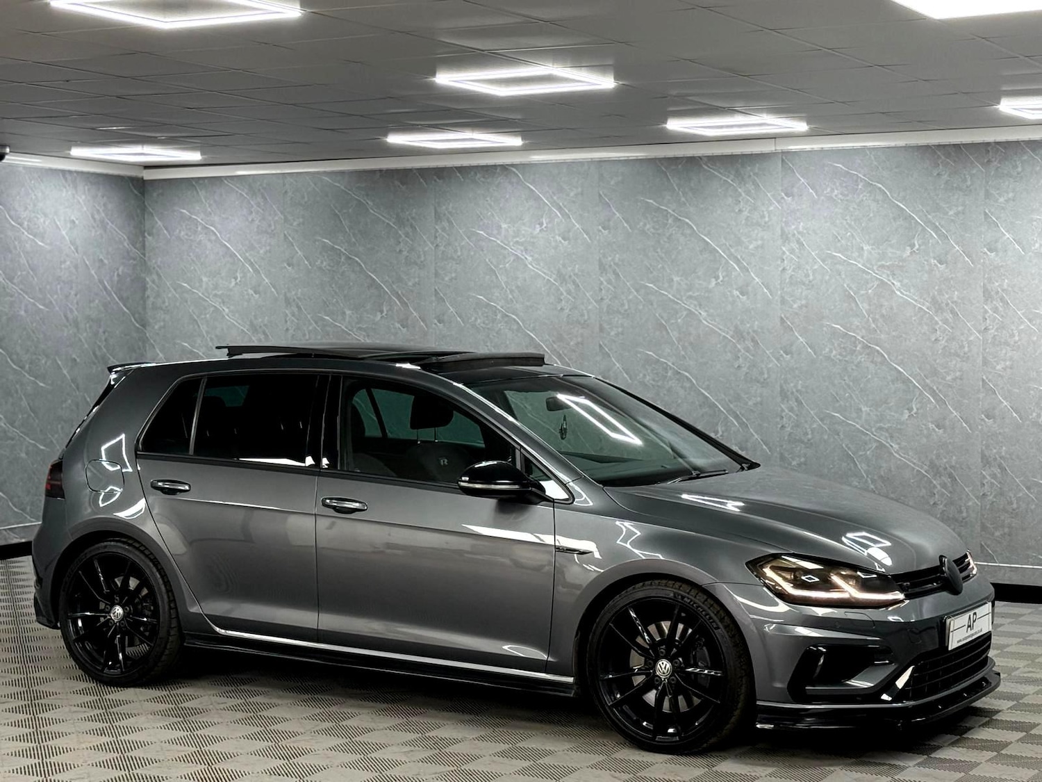 Used Volkswagen Golf 2019 for sale - 76456580: Photo 18