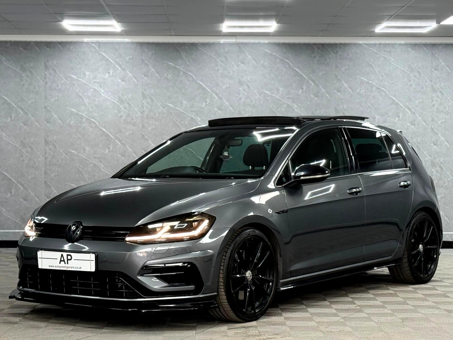 Used Volkswagen Golf 2019 for sale - 76456580: Photo 6