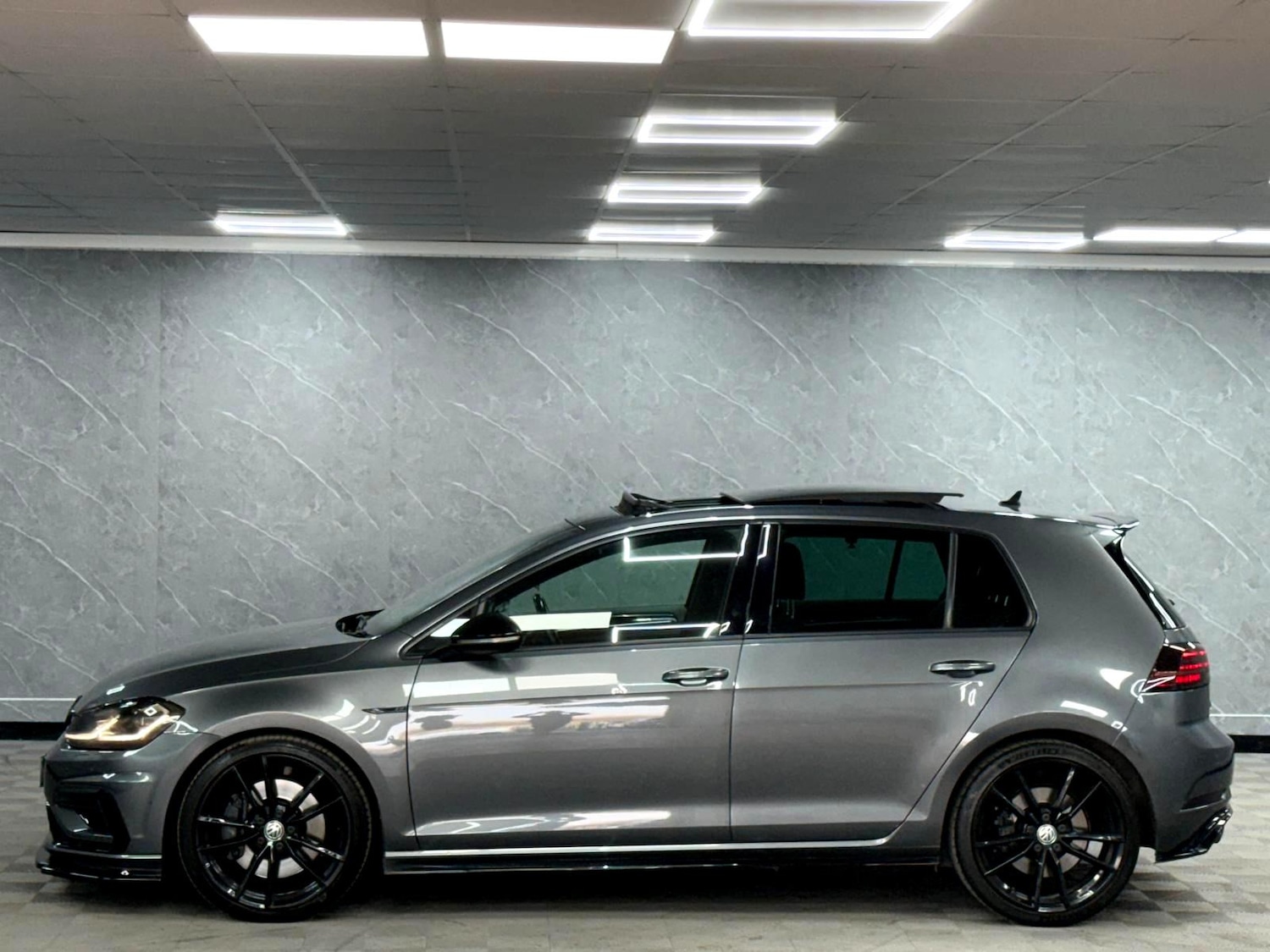 Used Volkswagen Golf 2019 for sale - 76456580: Photo 7