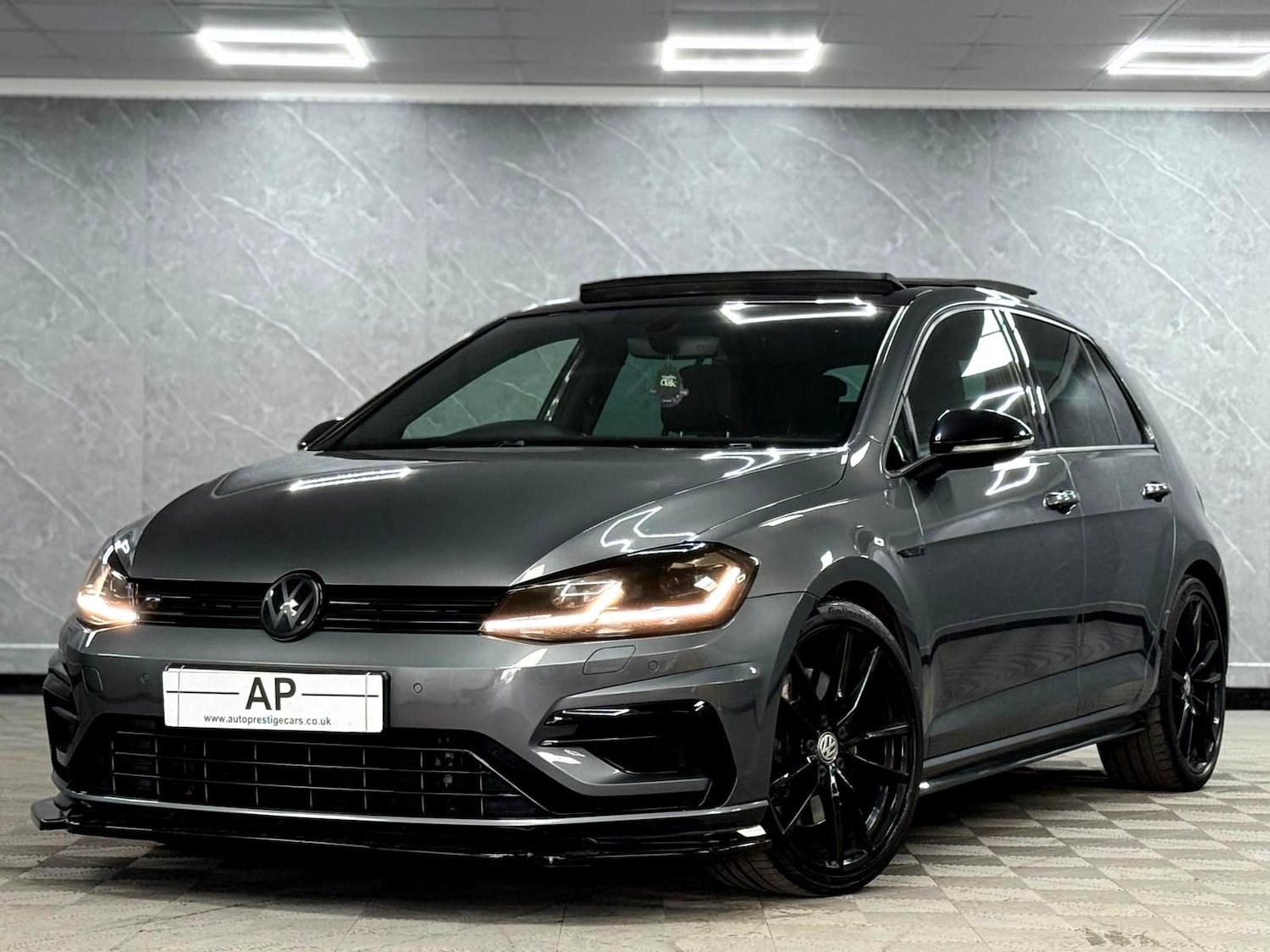 Used Volkswagen Golf 2019 for sale - 76456580: Photo 9