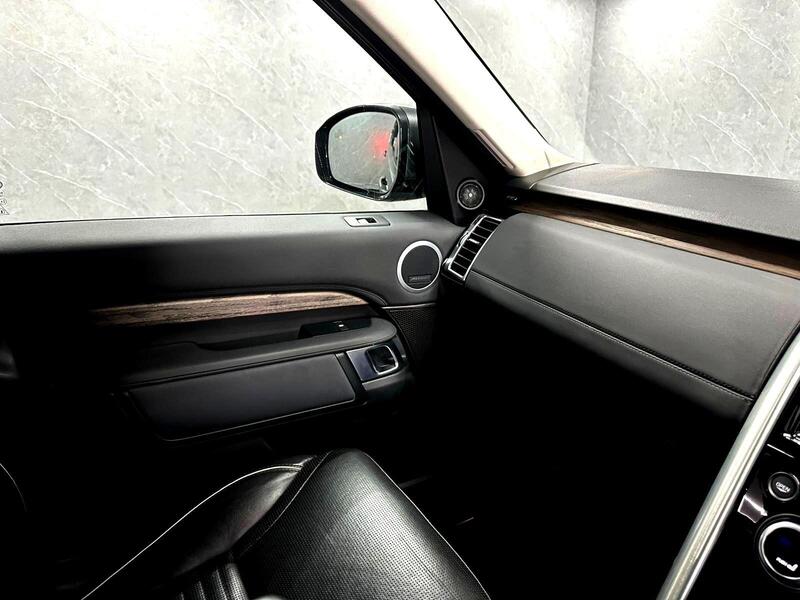 Used Land Rover Discovery 2017 for sale - 78220750: Photo 38