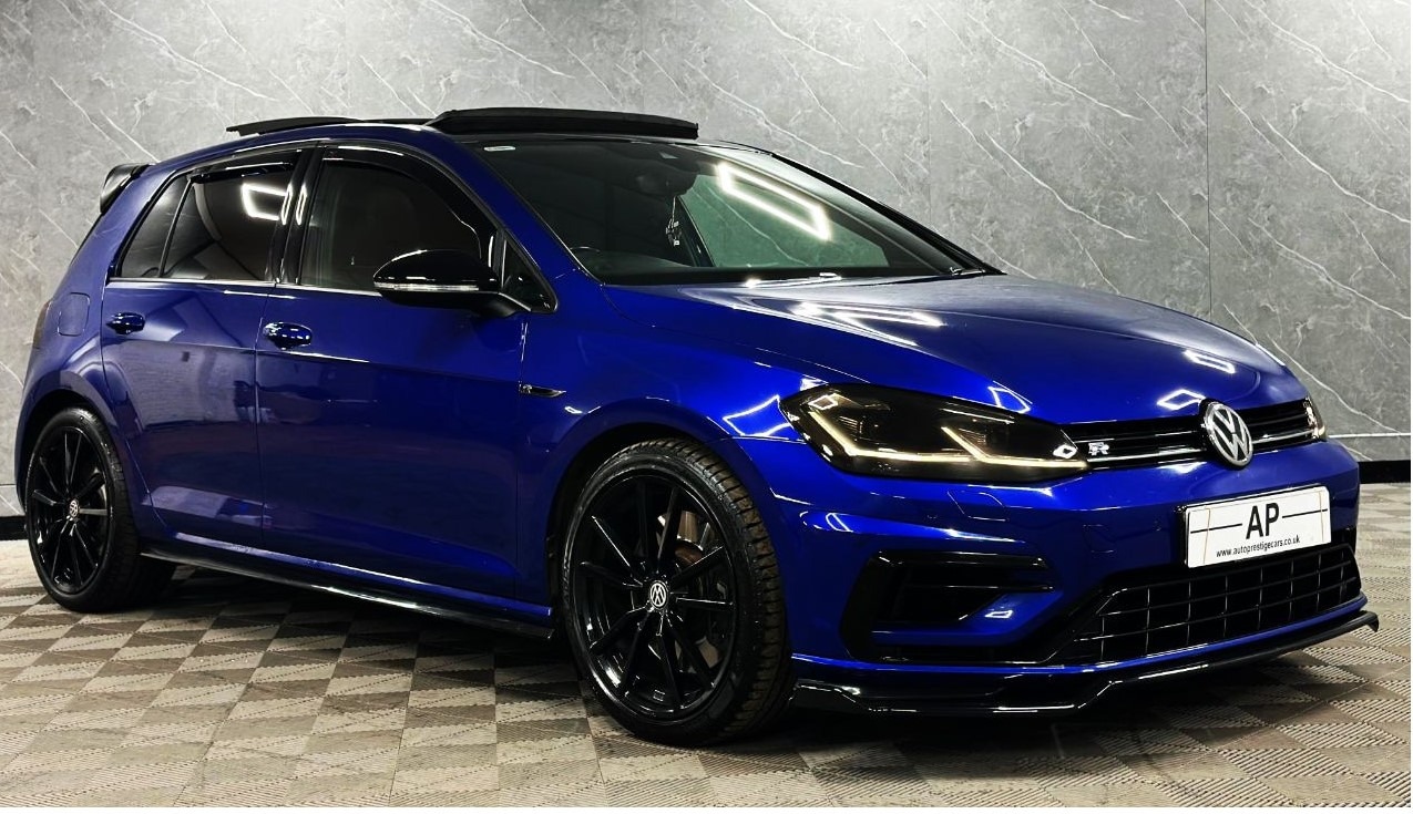 Used Volkswagen Golf 2019 for sale - 76631451: Photo 2