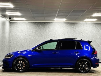 Used Volkswagen Golf 2017 for sale - 75706329: Photo