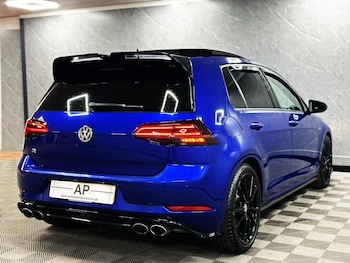 Used Volkswagen Golf 2017 for sale - 75706329: Photo